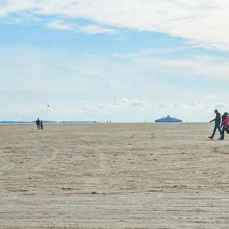 In Romo With Kitchen *