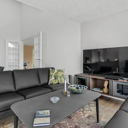 Дом отдыха In With Kitchen